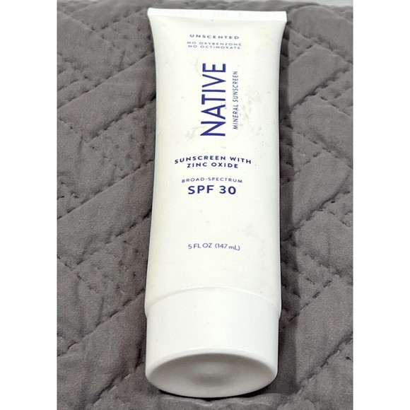 Native Mineral Sunscreen With Zinc Oxide Broad Spectrum SPF 30 | Unscented | 5oz - Picture 4 of 5